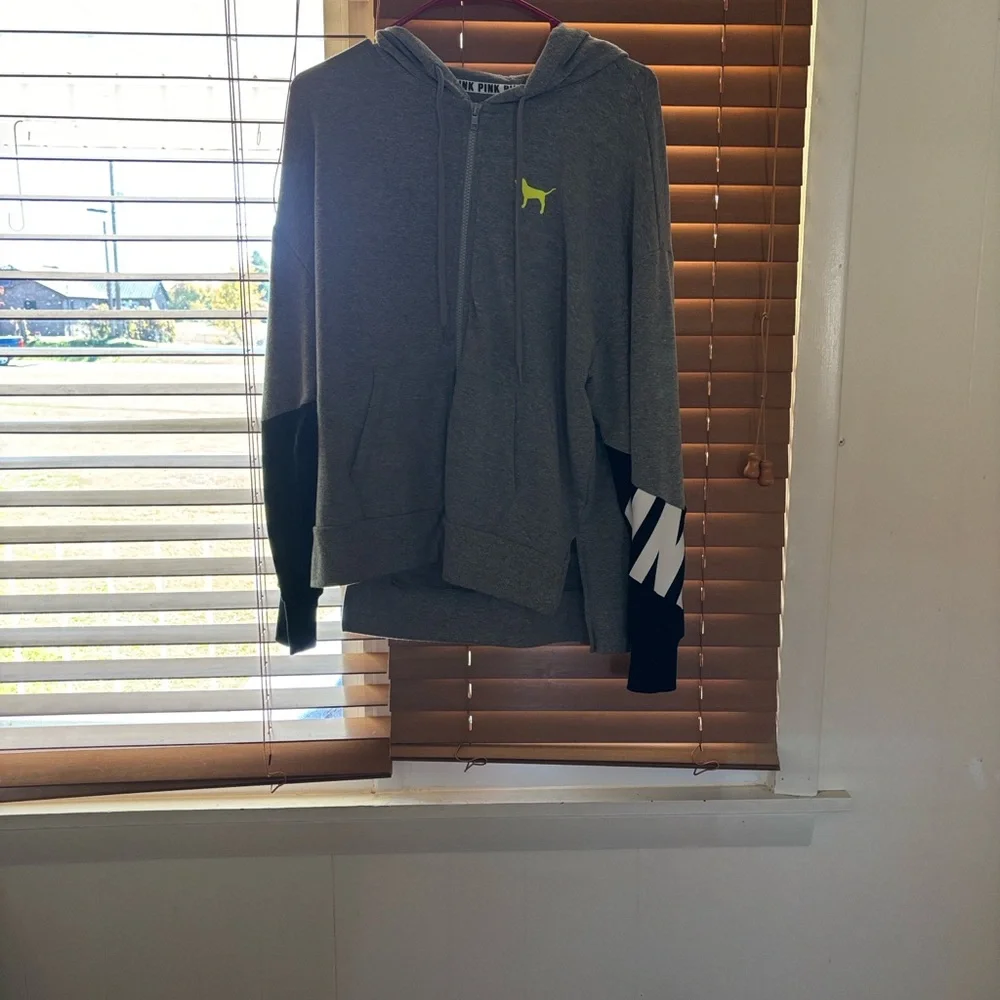 Victoria’s Secret PINK Gray Colorblock Hoodie – Size Small - Picture 2 of 8